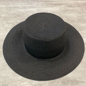 Old navy black hat. Small/ medium. Never used. Excellent condition.